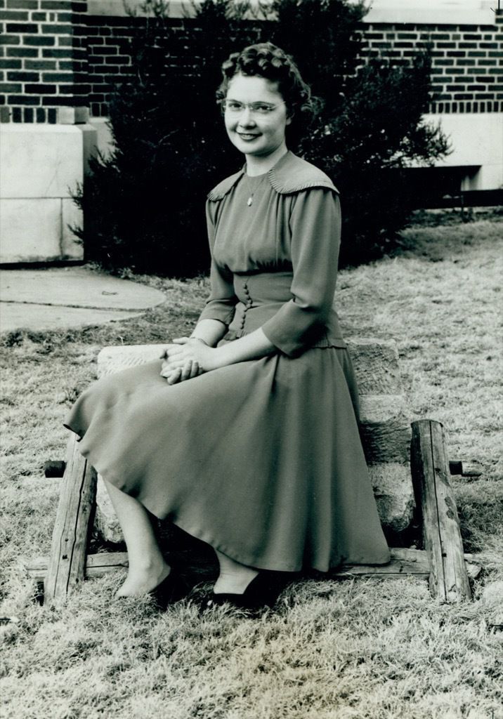 1941 homecoming queen.